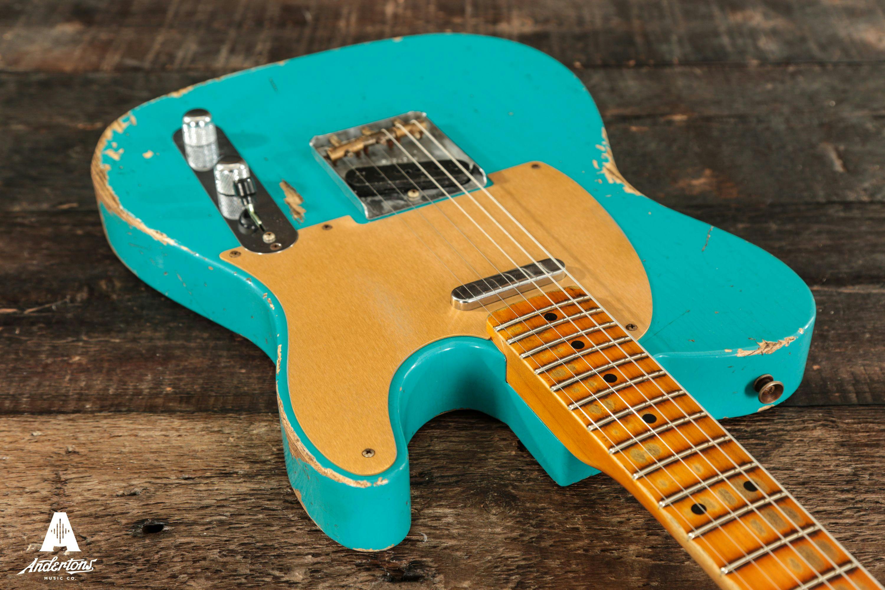Fender Custom Shop '52 Telecaster in Taos Turquoise Heavy Relic 
